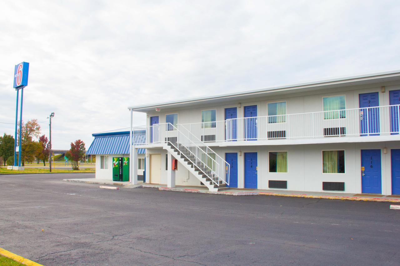 Country Yard Inn And Suites Sikeston Exterior foto