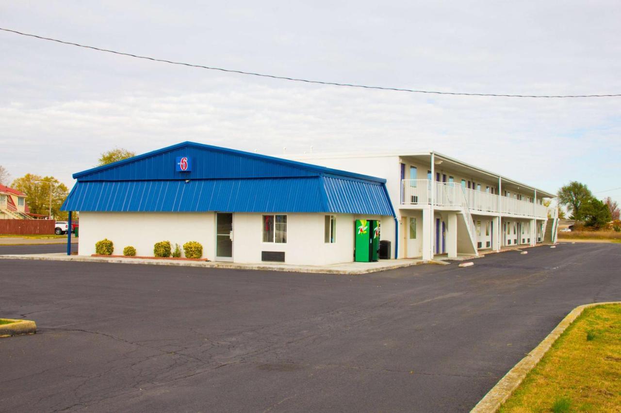 Country Yard Inn And Suites Sikeston Exterior foto
